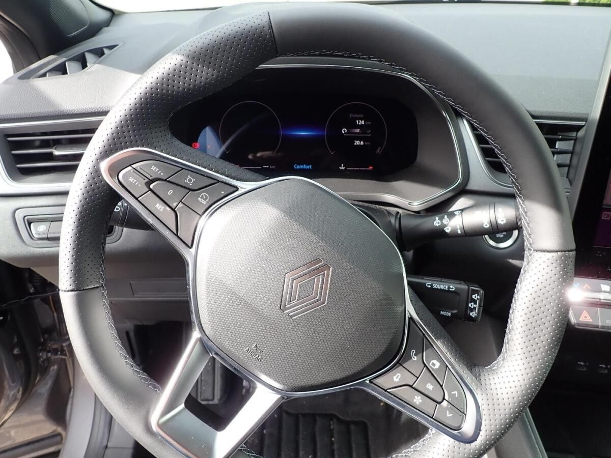 Renault Captur Techno Mild Hybrid 140