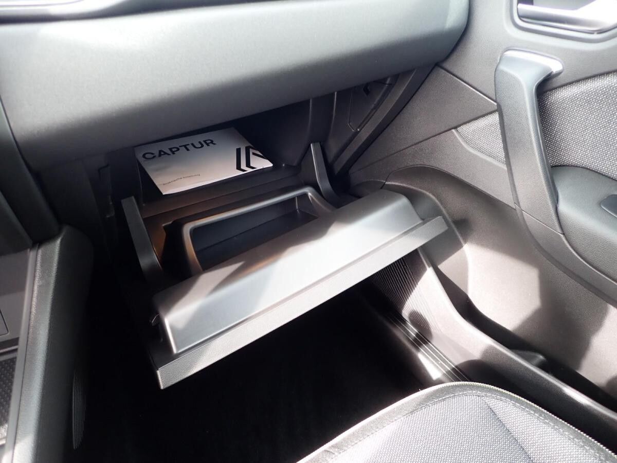 Renault Captur Techno Mild Hybrid 140