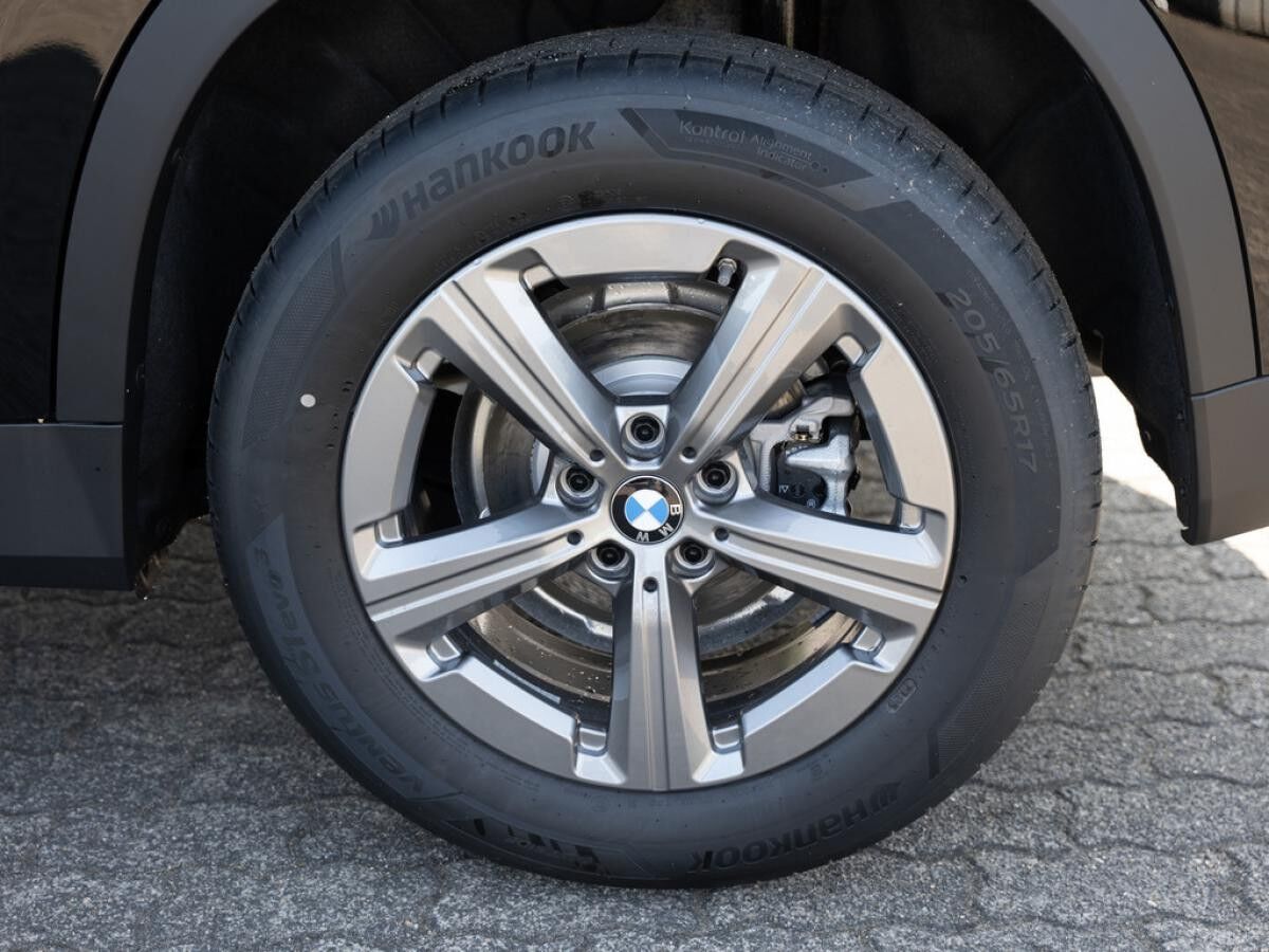 BMW X1 sDrive 18i LED ACC AHK KAMERA *sofort verfügbar"