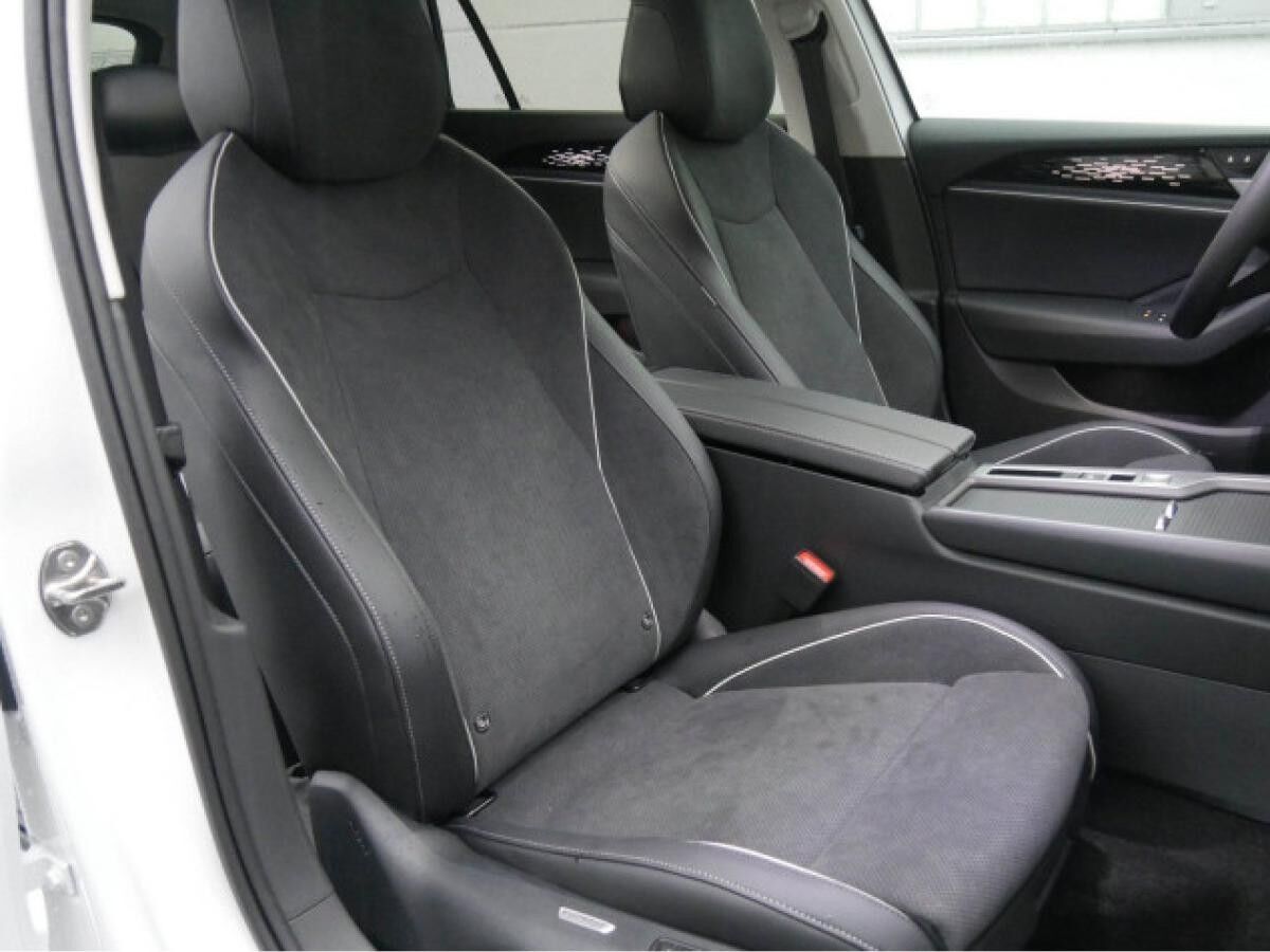 Volkswagen Passat Business 2,0TDI DSG AHK,IQ,IQ-DRIVE Lagerwagen !