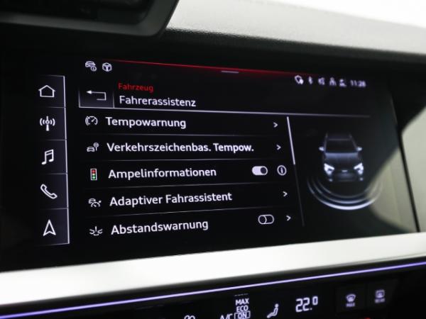 Audi A3 Sportback 45 TFSIe S line HUD AHK Matrix