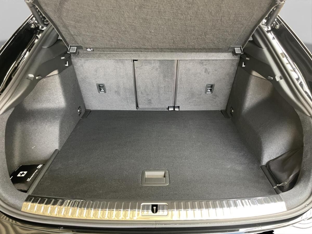 Audi Q3 Sportback (F3N) 35 TFSI - S line