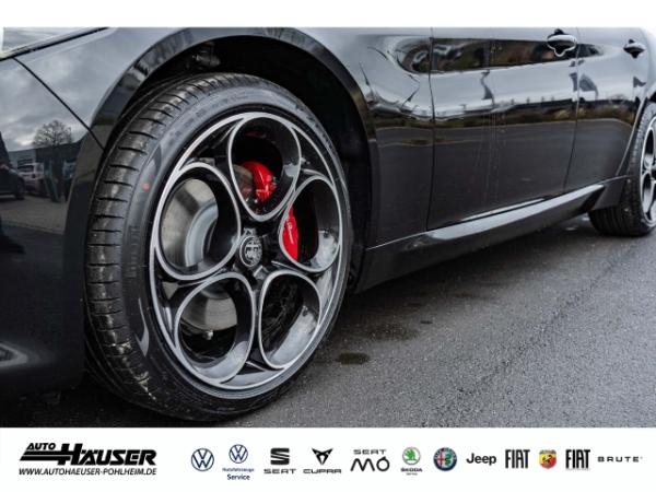 Alfa Romeo Giulia Veloce 2.0 Turbo AT8 Q4 PANORAMA PREMIUM TECHNOLOGIE