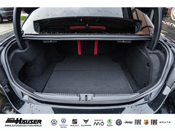 Alfa Romeo Giulia Veloce 2.0 Turbo AT8 Q4 PANORAMA PREMIUM TECHNOLOGIE