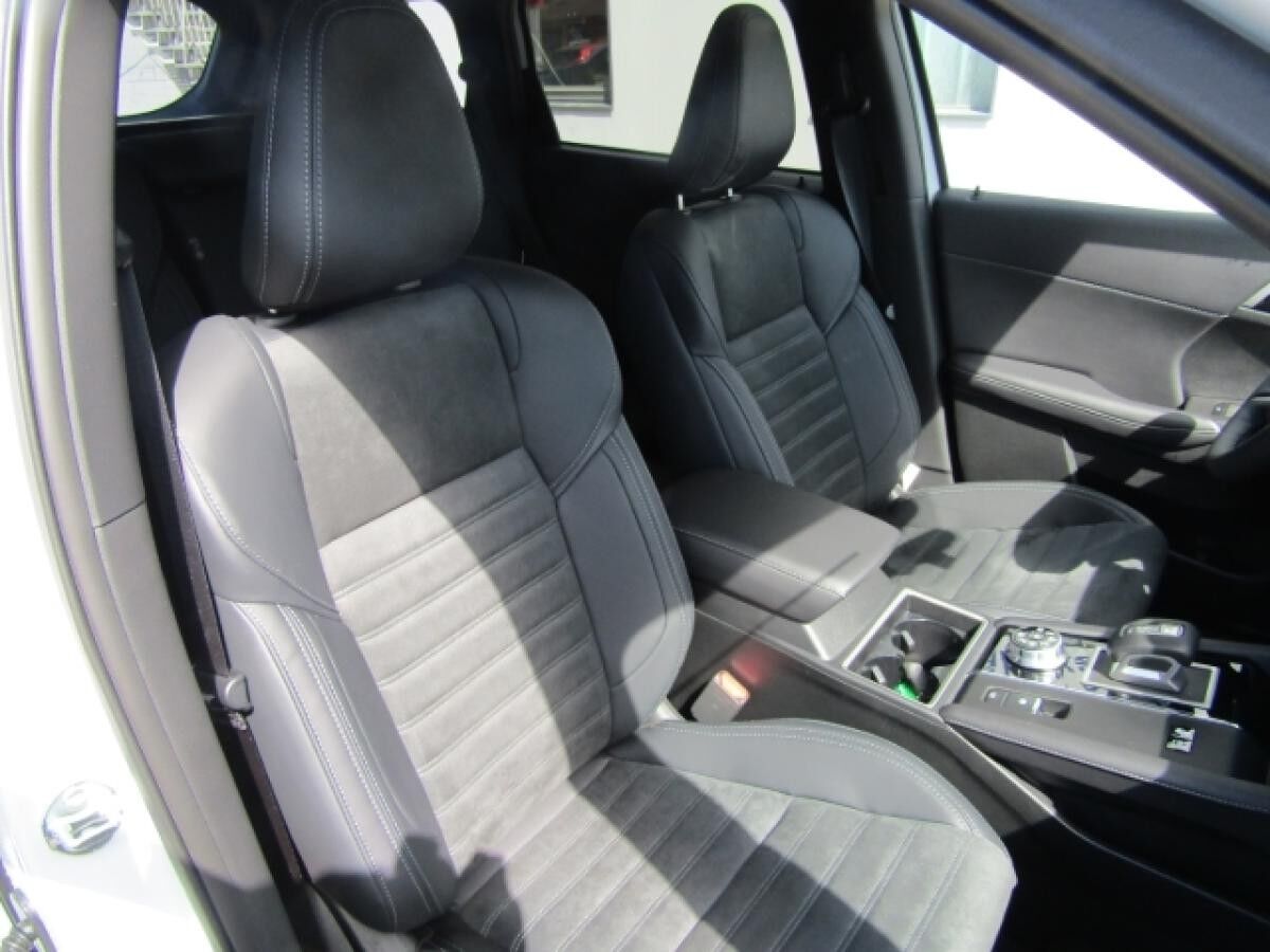 Mitsubishi Outlander Plug-in Hybrid 2.4 Plus MIVEC NAVI LED RFK ACC GRA LKHZ