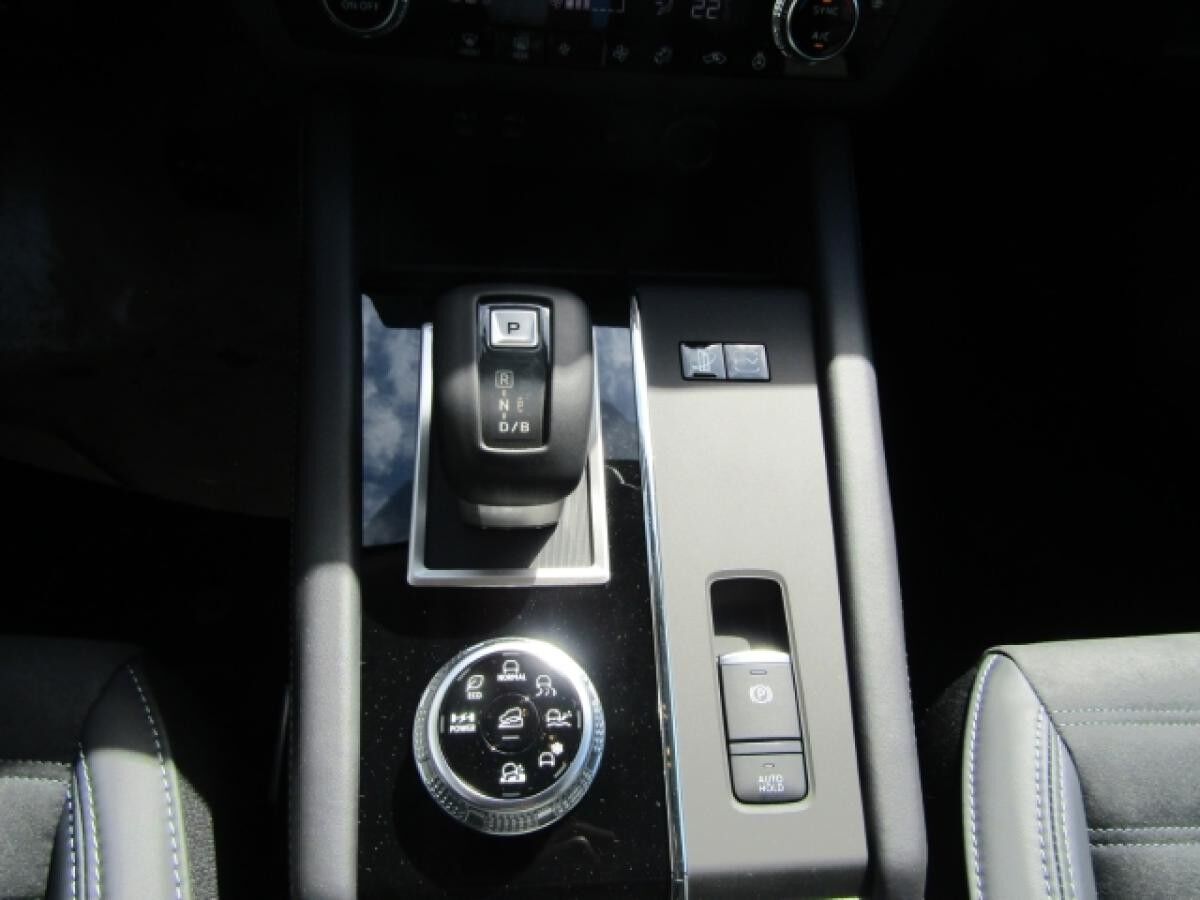 Mitsubishi Outlander Plug-in Hybrid 2.4 Plus MIVEC NAVI LED RFK ACC GRA LKHZ