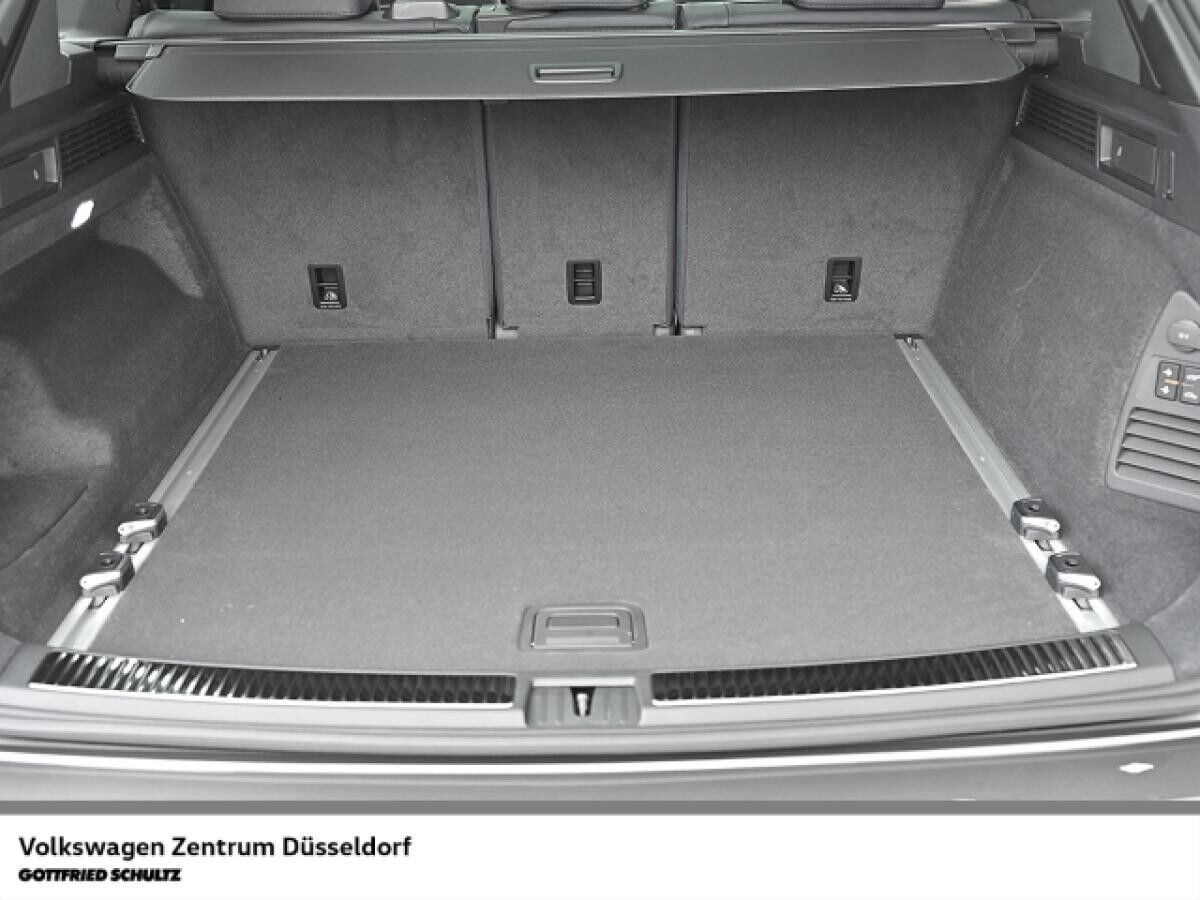 Volkswagen Touareg R-Line 3.0 V6 4MOTION (Düsseldorf)