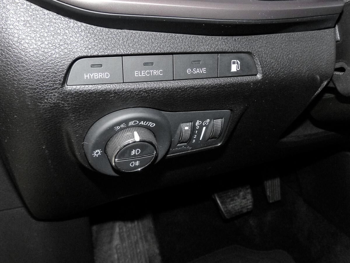 Jeep Compass Upland Plug-In Hybrid 4WD LED ACC Apple CarPlay