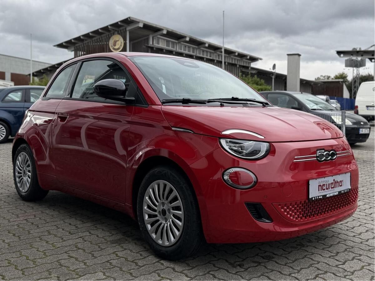 Fiat 500e (RED) 42 kWh LAGERWAGEN NAVI SHZ PDC KAMERA