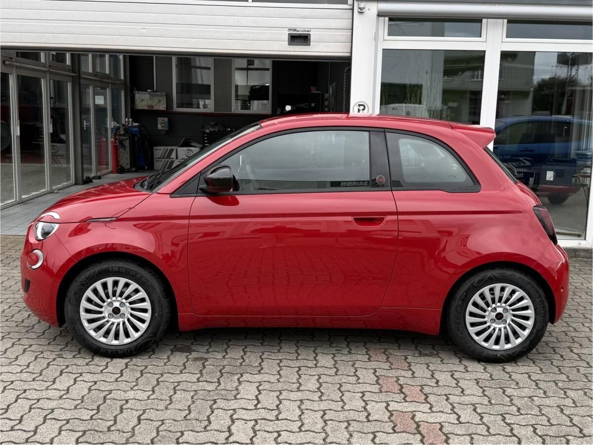 Fiat 500e (RED) 42 kWh LAGERWAGEN NAVI SHZ PDC KAMERA