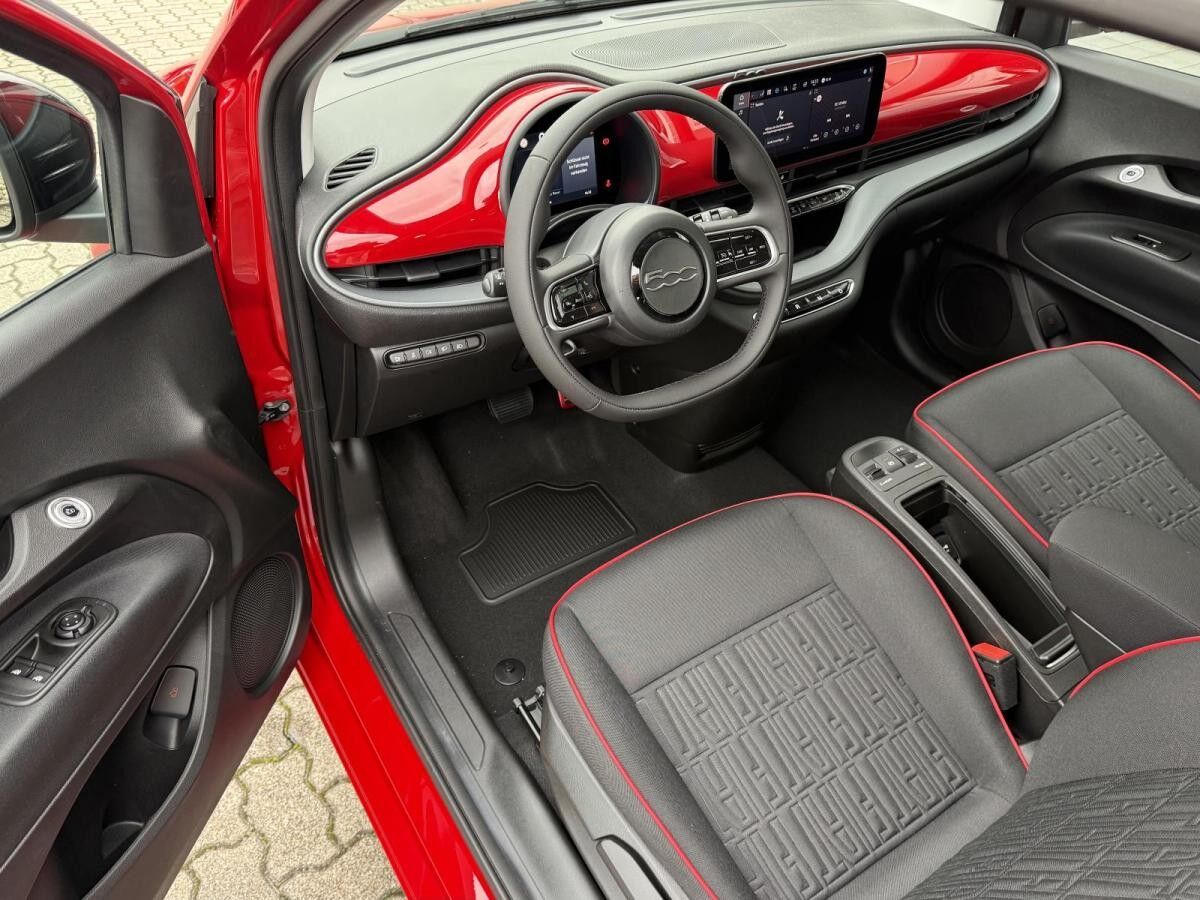 Fiat 500e (RED) 42 kWh LAGERWAGEN NAVI SHZ PDC KAMERA