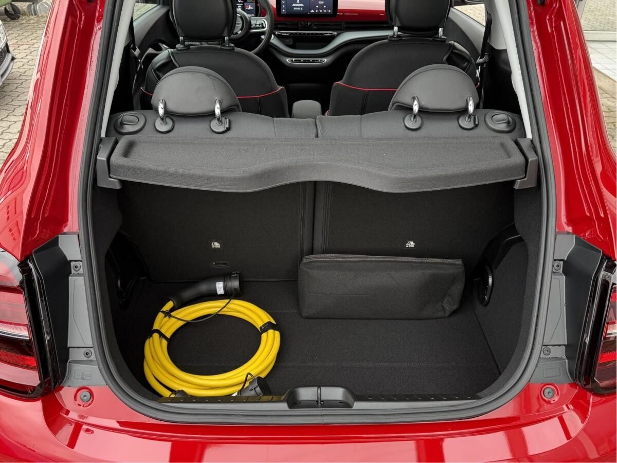 Fiat 500e (RED) 42 kWh LAGERWAGEN NAVI SHZ PDC KAMERA
