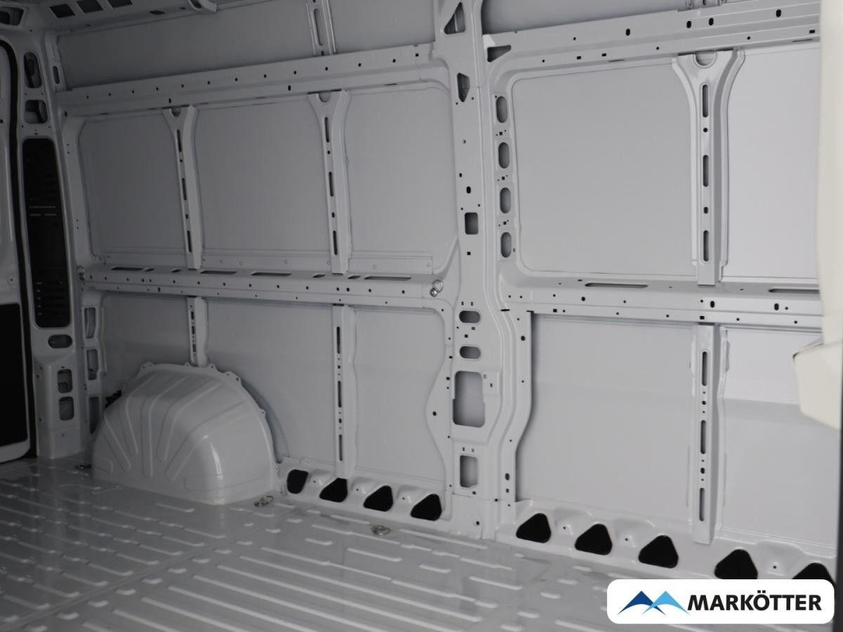 Peugeot Boxer 335 L3H2