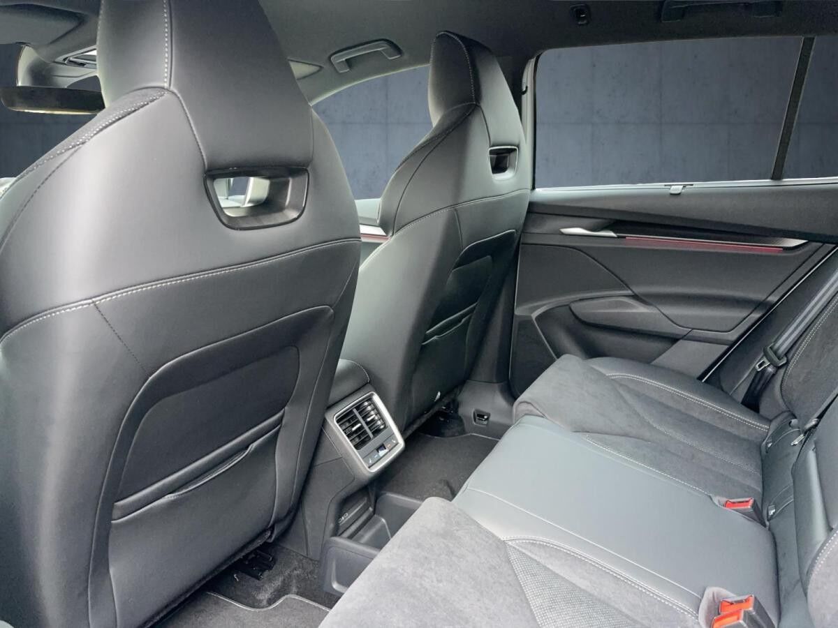 Skoda Elroq 85 Sportline Privat Leasing