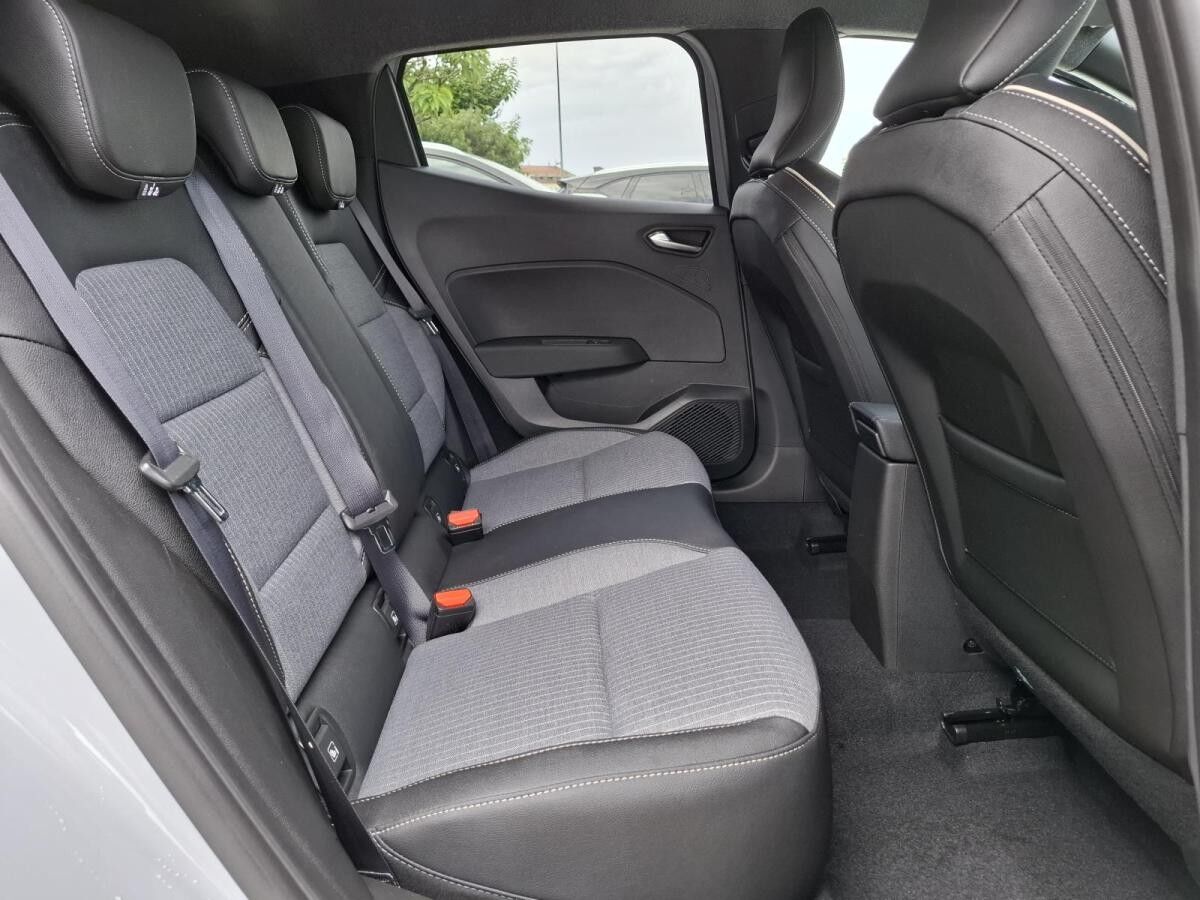 Renault Clio Techno TCe 90 - Sofort Verfügbar!