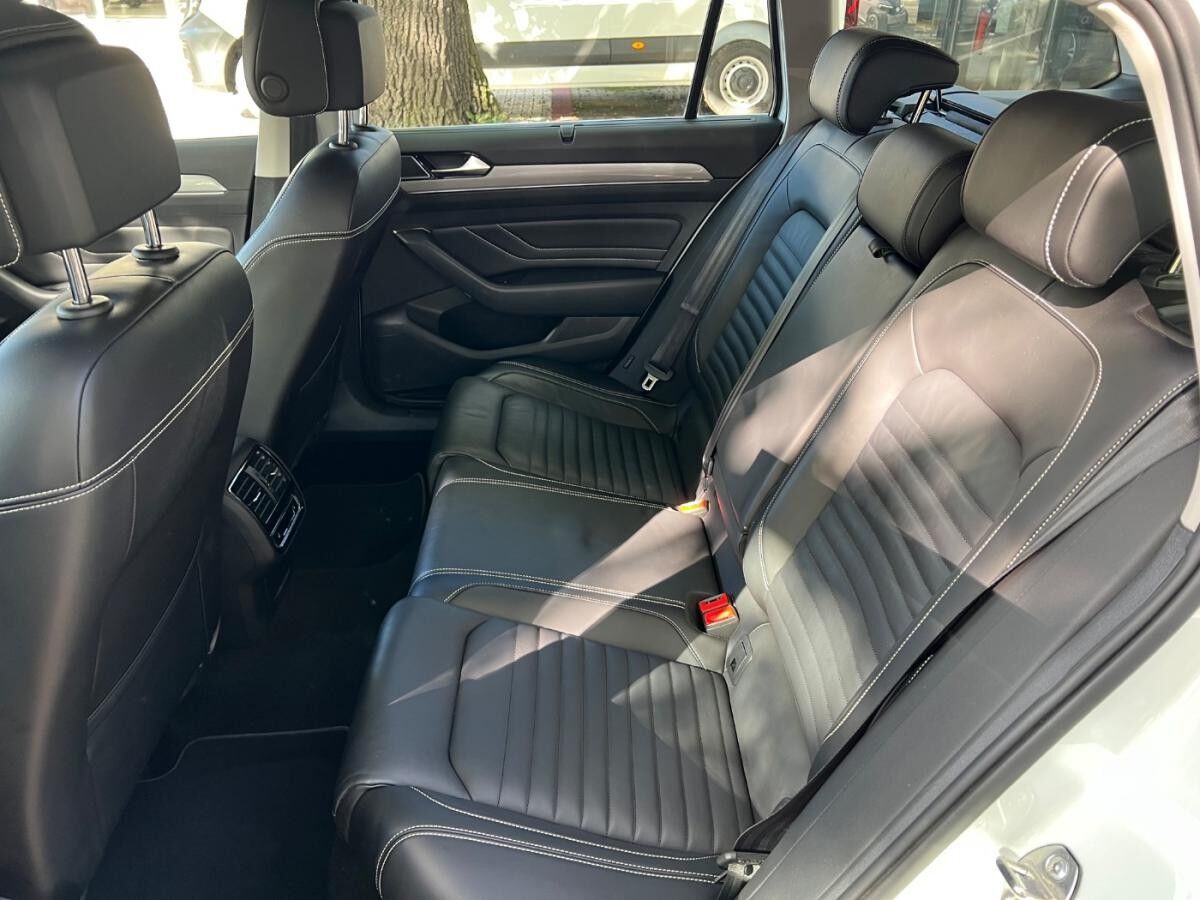 Volkswagen Passat Variant 1.4 TSI GTE ACC+AHK+Navi+SHZ Volkswagen Passat Variant 1.4 TSI GTE ACC+AHK+Navi+SHZ
