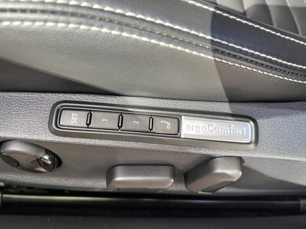 Volkswagen Passat Variant 1.4 TSI GTE ACC+AHK+Navi+SHZ Volkswagen Passat Variant 1.4 TSI GTE ACC+AHK+Navi+SHZ