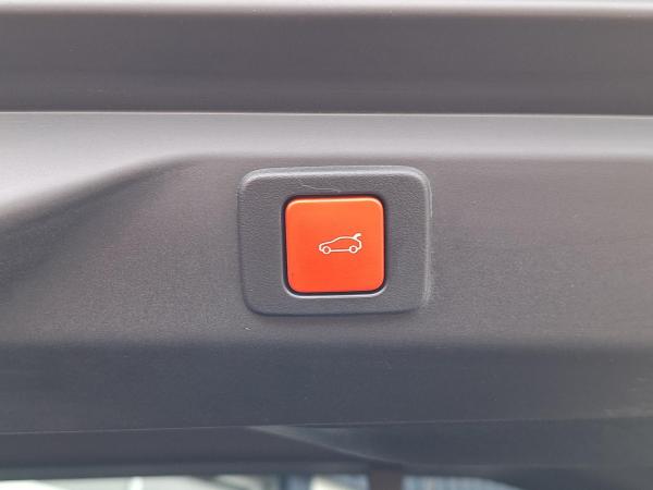 Peugeot 3008 GT HYBRID 145 e-DSC6 *AHK*SOFORT*