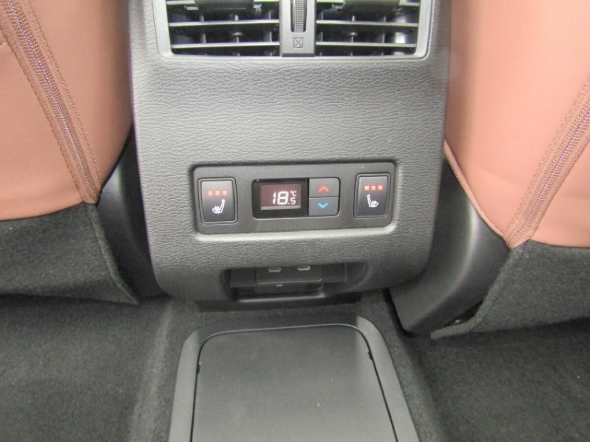 Mitsubishi Outlander Plug-in Hybrid 2.4 TOP Luxury-Paket ACC NAVI LED PANORAMA SHZ