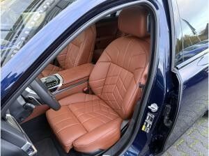 BMW i7 M70 xDrive //Automatiktüren B&W UPE Euro 217.640,- inkl.