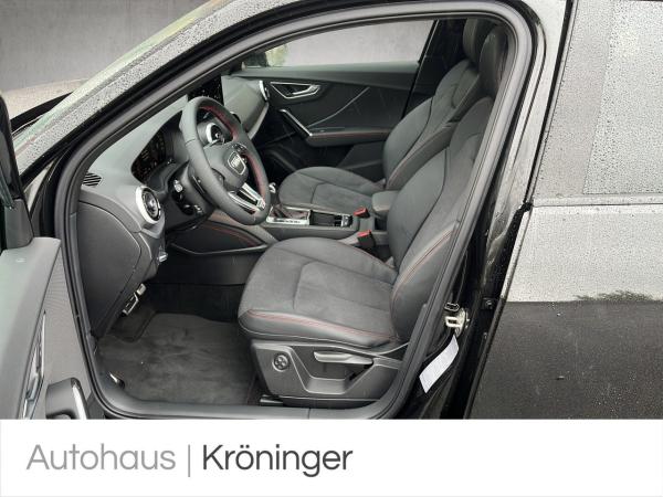 Audi Q2 40 TFSI quattro S line C Sonos AHK Pano Rück