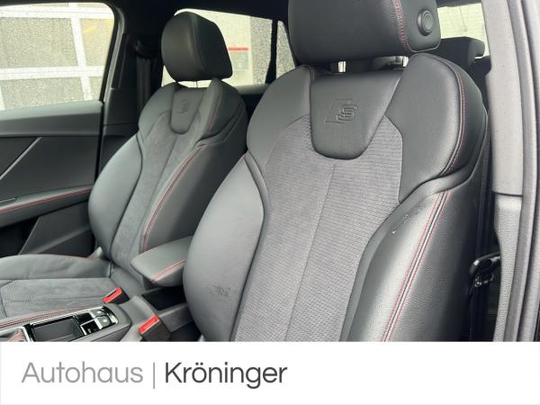 Audi Q2 40 TFSI quattro S line C Sonos AHK Pano Rück