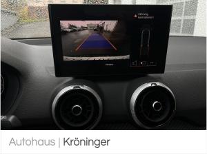 Audi Q2 40 TFSI quattro S line C Sonos AHK Pano Rück