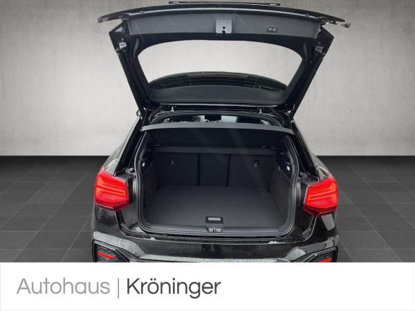 Audi Q2 40 TFSI quattro S line C Sonos AHK Pano Rück