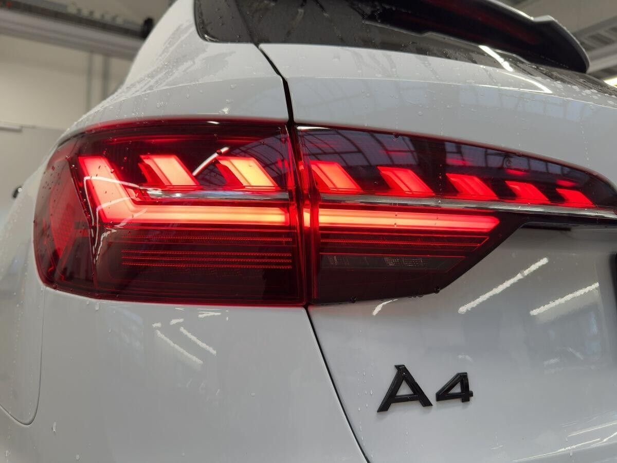 Audi A4 Avant S line 35 TDI Pano LED Navi DAB