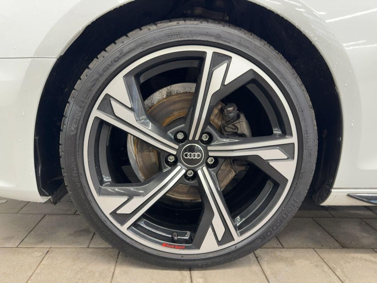 Audi A4 Avant S line 35 TDI Pano LED Navi DAB