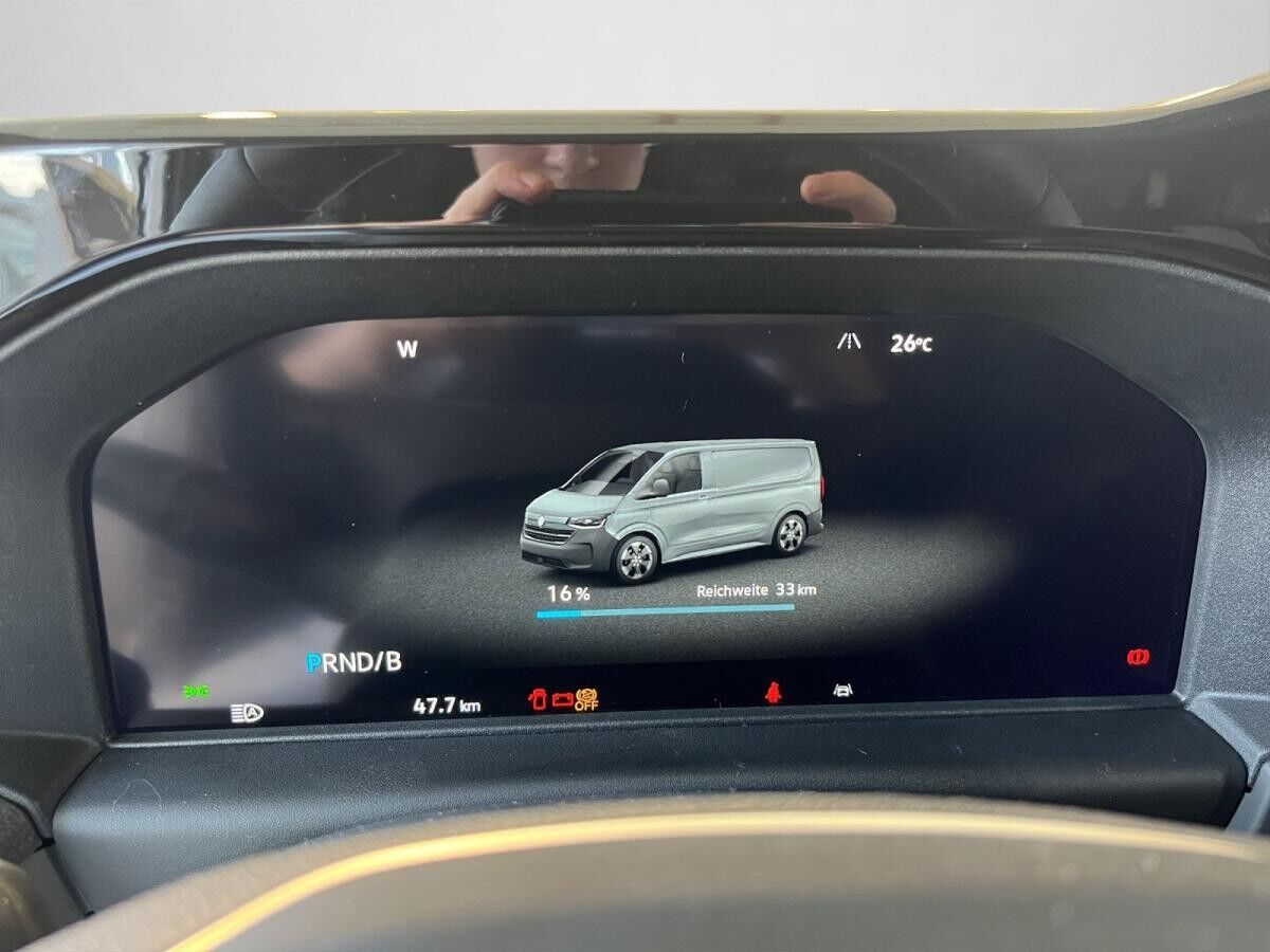 Volkswagen Transporter e- Caravelle PanAmericana Pano, AHK, 8-Sitzer