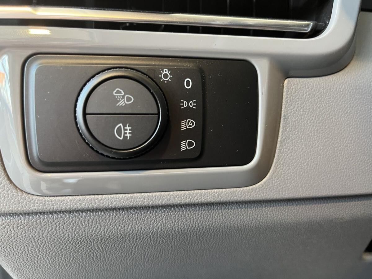 Volkswagen Transporter e- Caravelle PanAmericana Pano, AHK, 8-Sitzer