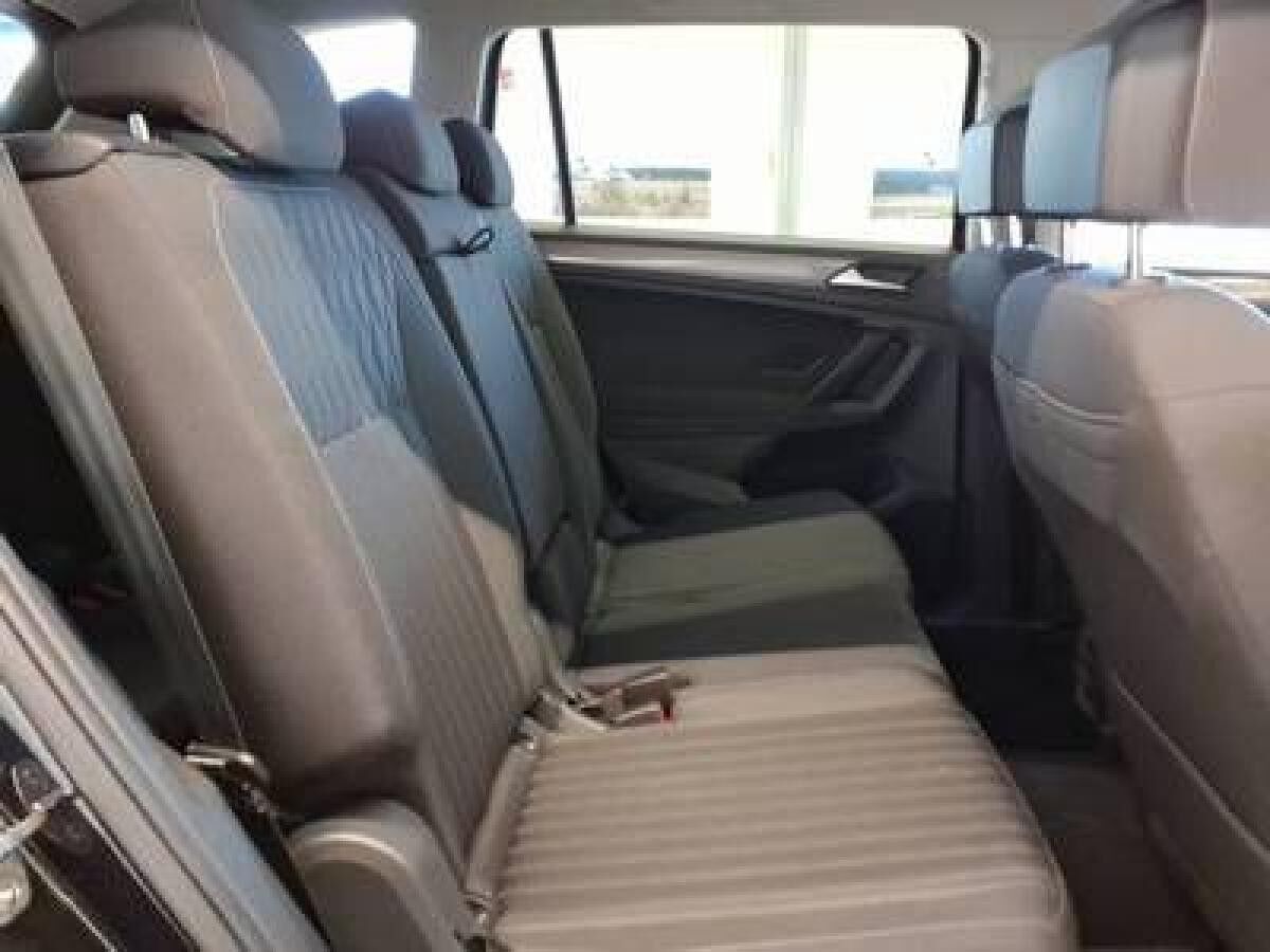 Volkswagen Tiguan Allspace Life 2.0 TDI DSG +18 Zoll+GJR+Navi+SHZ+AHK+ACC+7 Sitze+Kamera+LED+Digital Cockpit