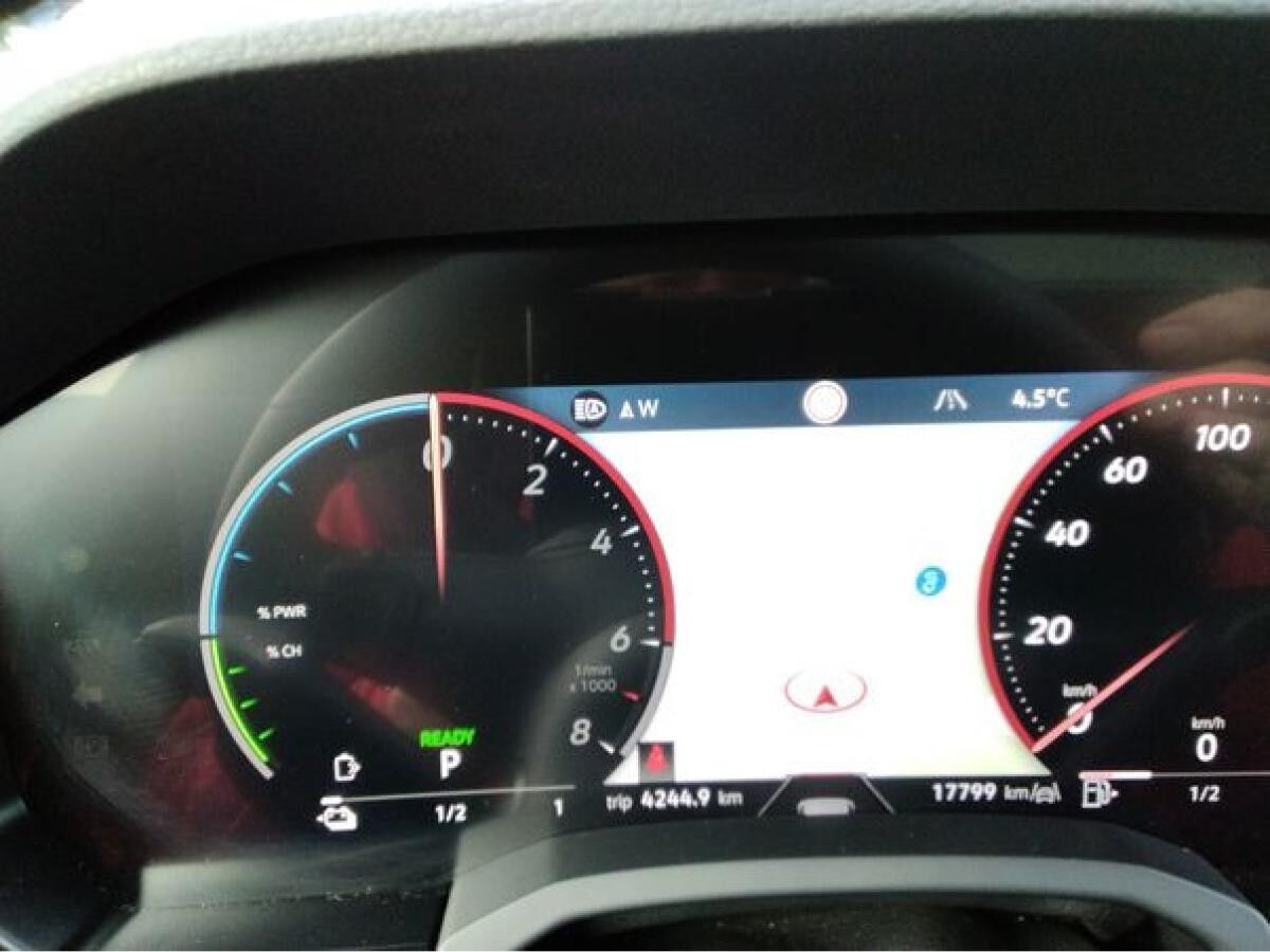 Volkswagen Touareg R 3.0 TSI eHybrid Volkswagen Touareg R 3.0 TSI eHybrid