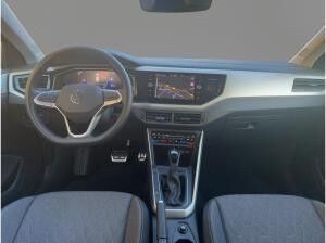 Volkswagen Taigo Move 1.5 TSI DSG AHK LED NAV PDC SHZ APP