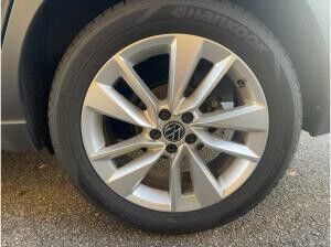 Volkswagen Taigo Move 1.5 TSI DSG AHK LED NAV PDC SHZ APP