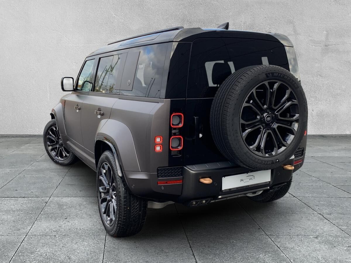 Land Rover Defender 110 P635 OCTA