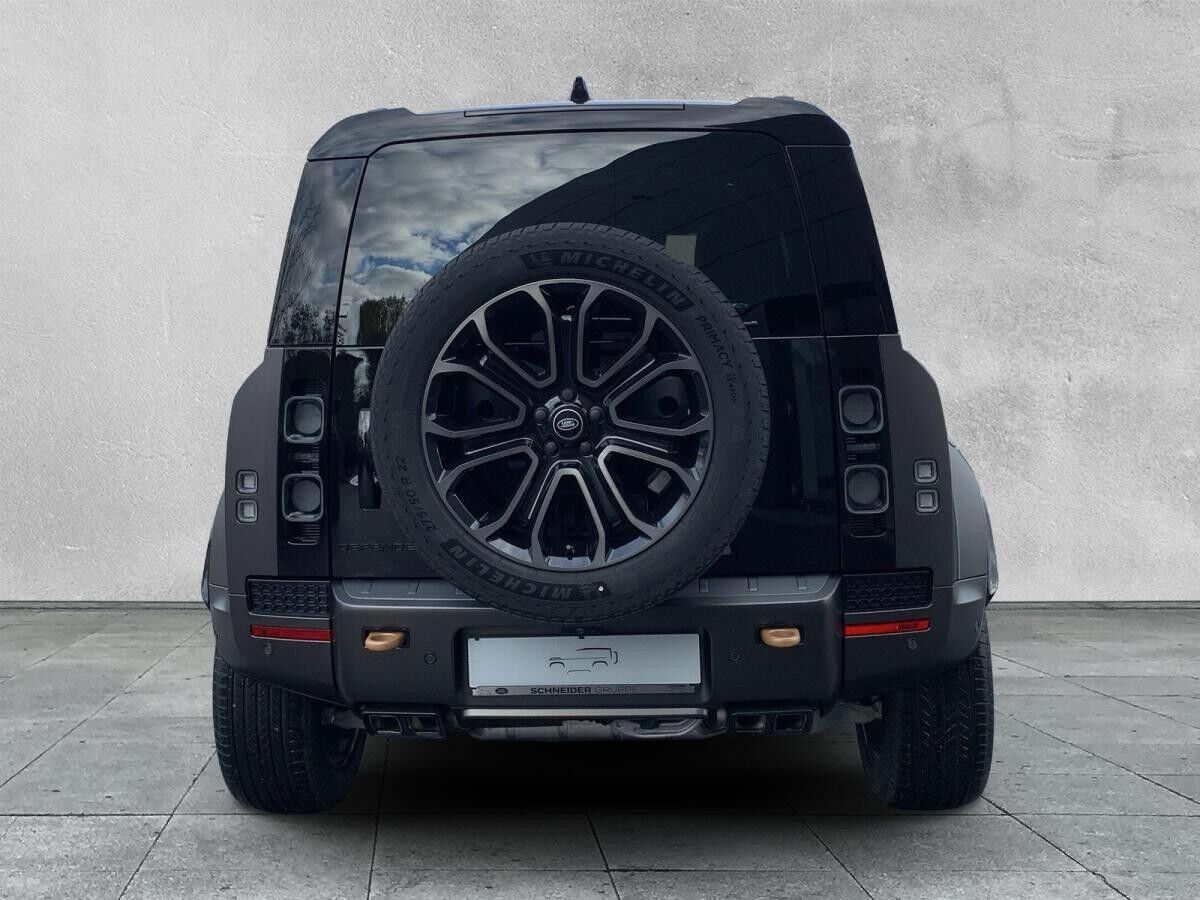 Land Rover Defender 110 P635 OCTA