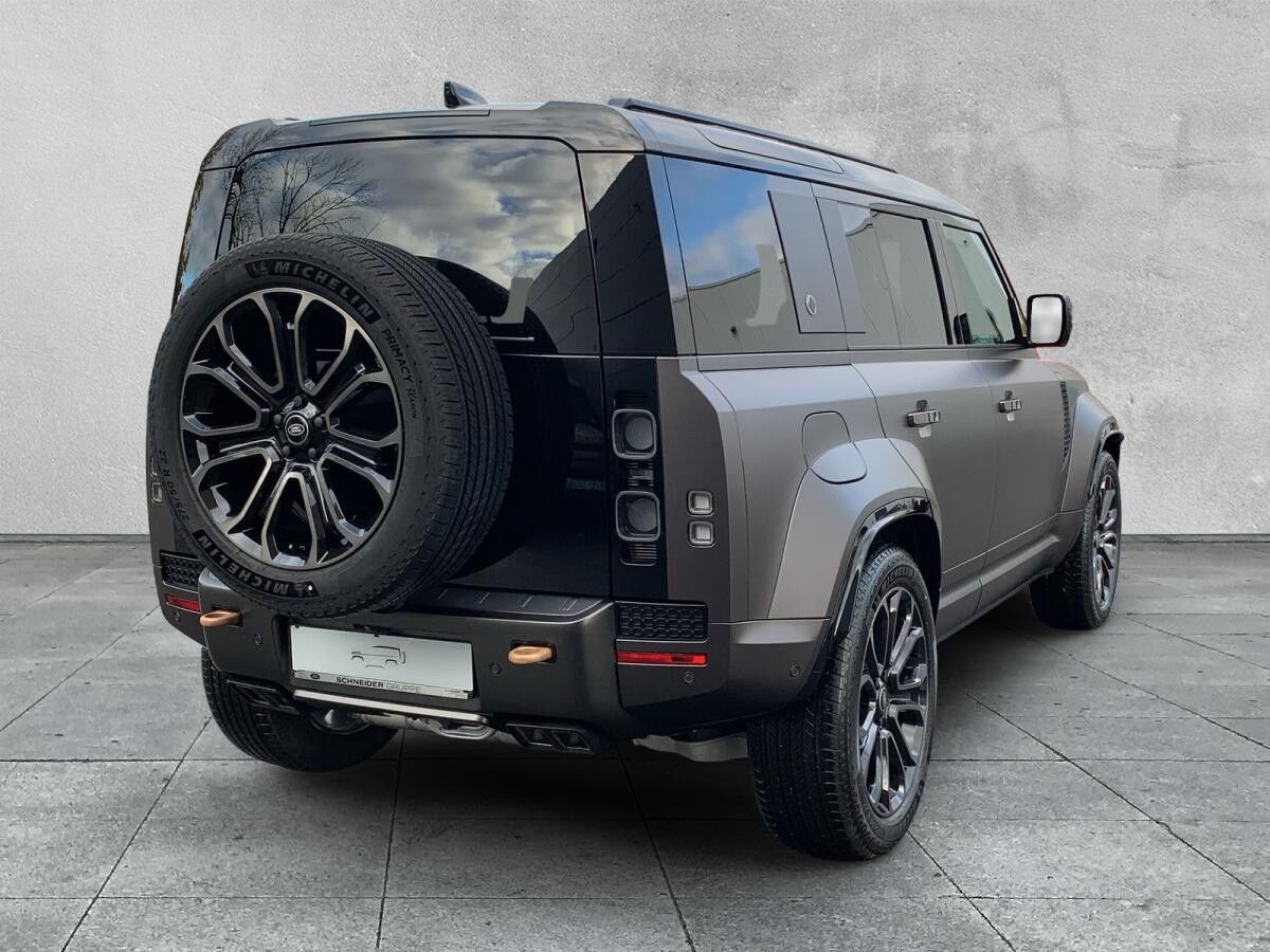 Land Rover Defender 110 P635 OCTA