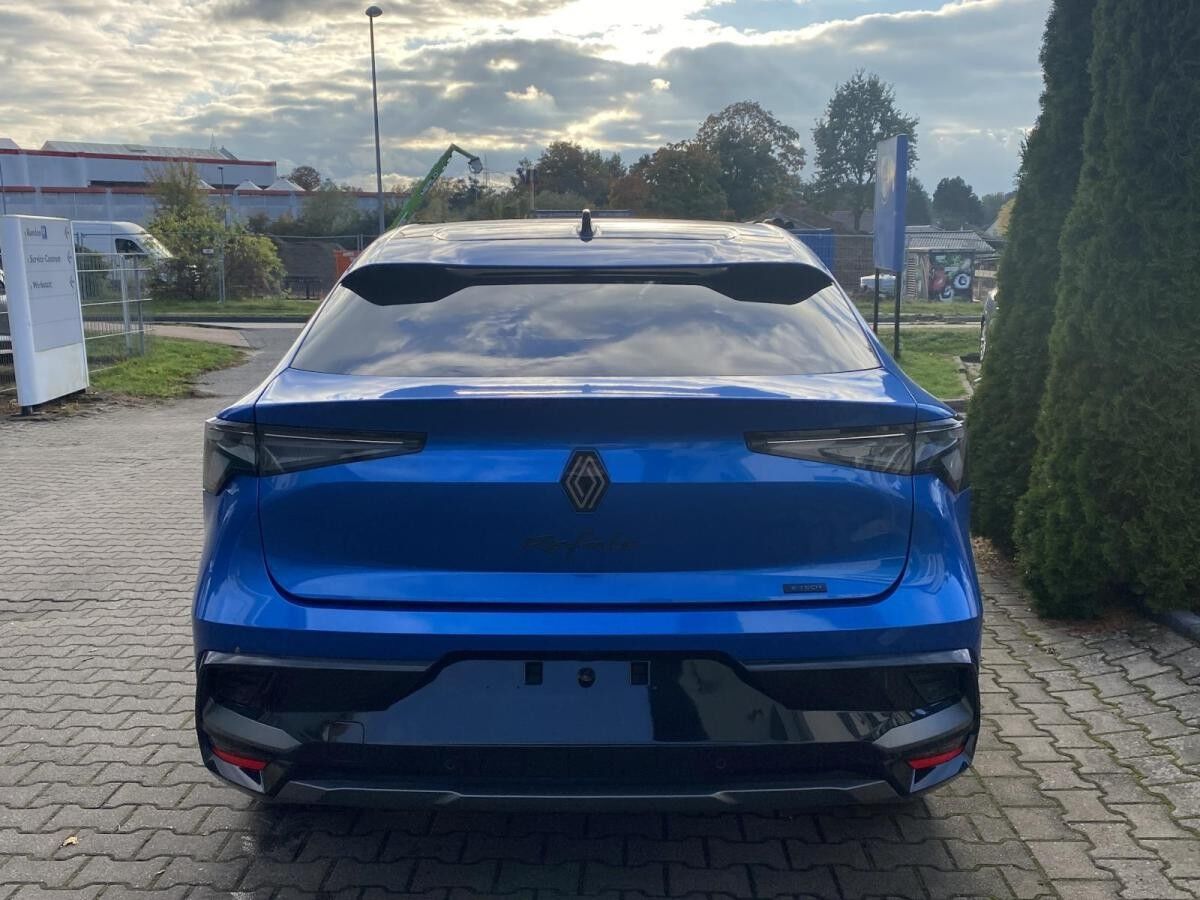 Renault Rafale E-Tech PHEV 300 4x4 Esprit Alpine Renault Rafale E-Tech PHEV 300 4x4 Esprit Alpine