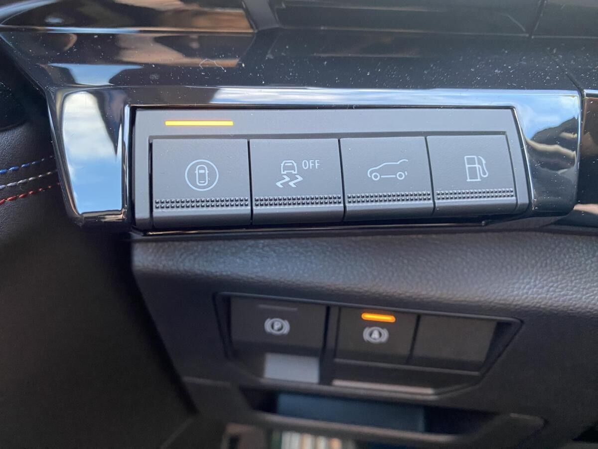 Renault Rafale E-Tech PHEV 300 4x4 Esprit Alpine Renault Rafale E-Tech PHEV 300 4x4 Esprit Alpine