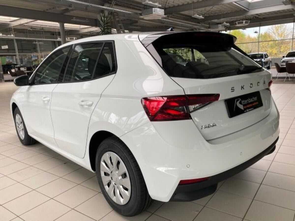 Skoda Fabia Essence 1,0 MPI 5-Gang-Schaltgetriebe Sofort Verfügbar