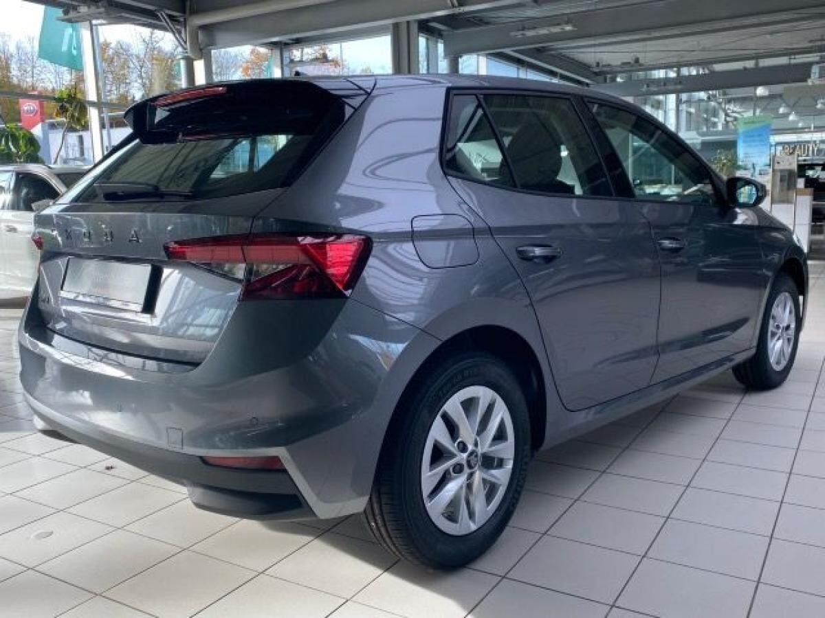 Skoda Fabia Selection 1,0 MPI 5-Gang-Schaltgetriebe Sofort Verfügbar