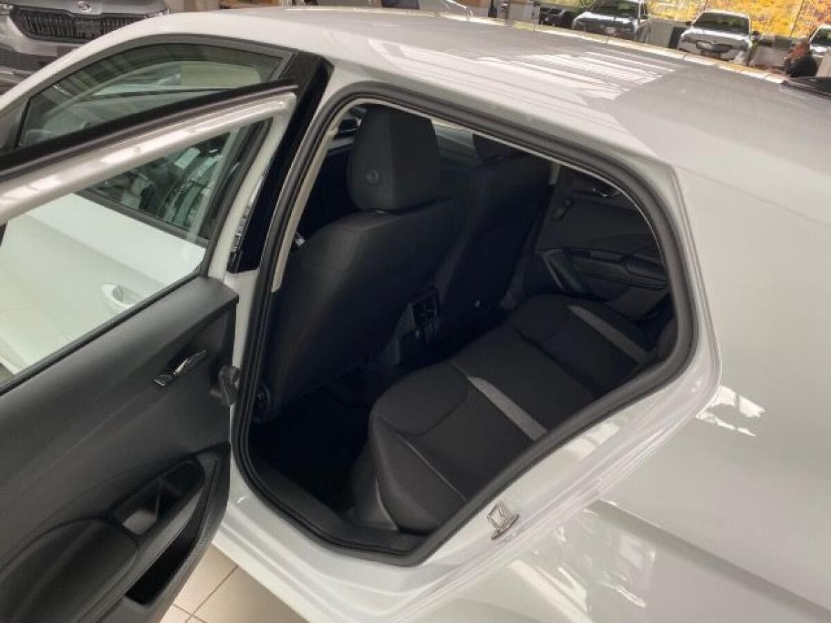 Skoda Fabia Essence 1,0 MPI 5-Gang-Schaltgetriebe Sofort Verfügbar