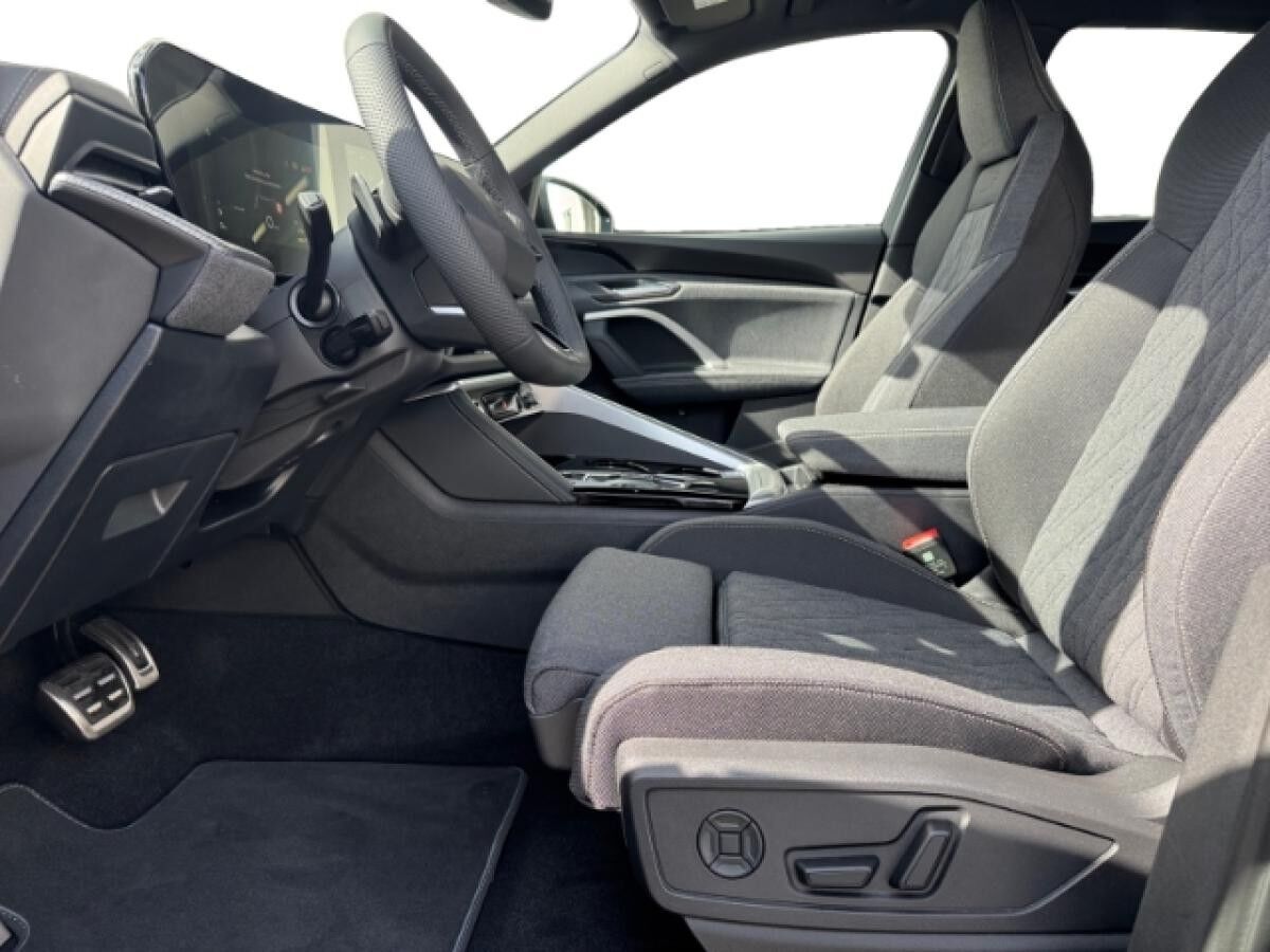 Audi Q5 SUV TDI S-LINE(2X) AHK TECH RÜFA LED NAVI+ ACC 20'' MMI EXPERIENCE+ KLIMAAUTOMATIK