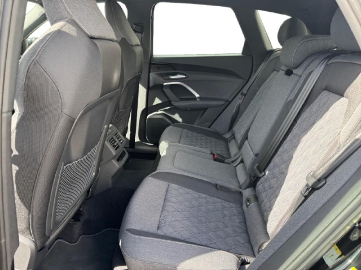 Audi Q5 SUV TDI S-LINE(2X) AHK TECH RÜFA LED NAVI+ ACC 20'' MMI EXPERIENCE+ KLIMAAUTOMATIK