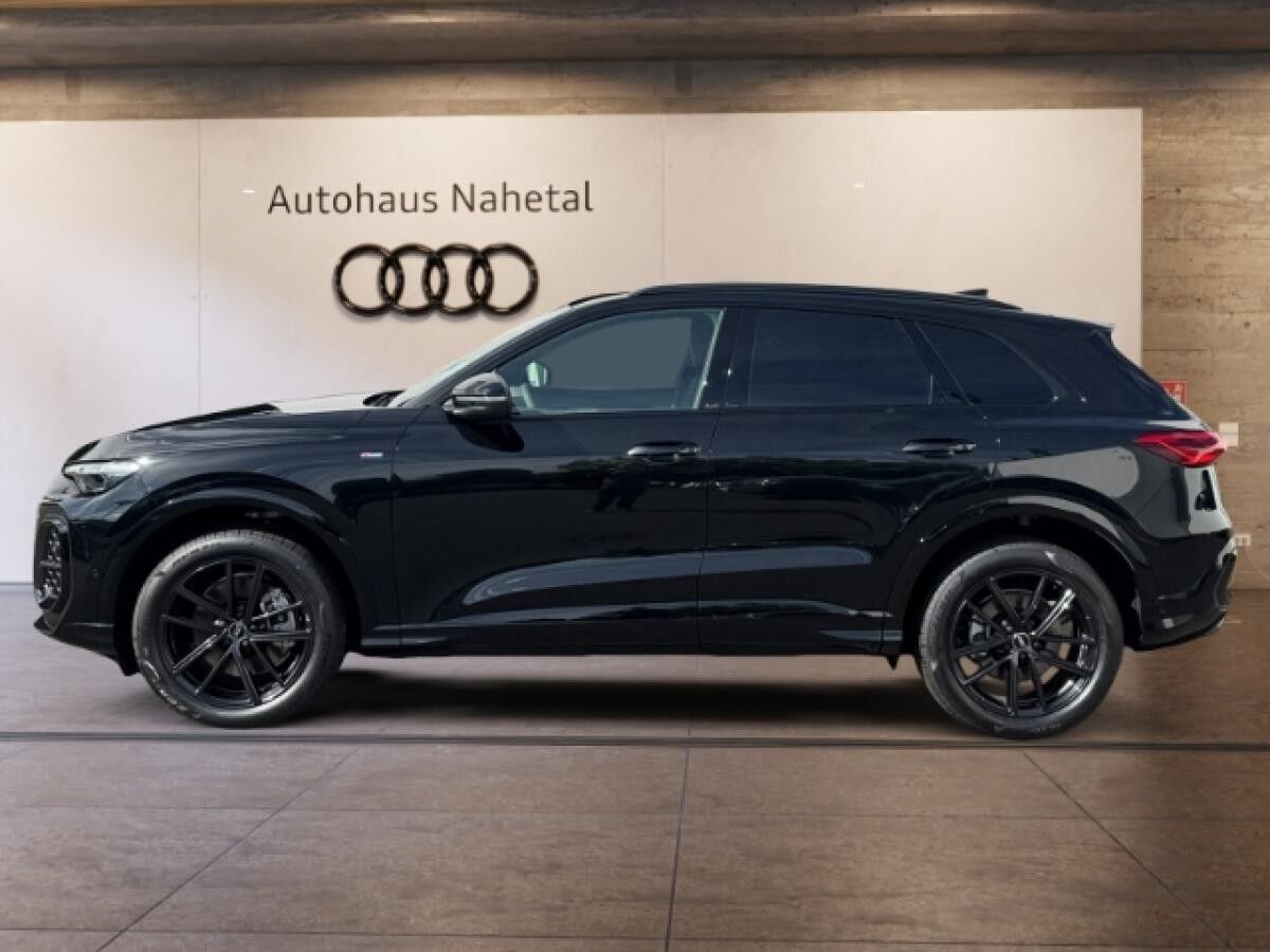 Audi Q5 SUV TDI S-LINE(2X) AHK TECH RÜFA LED NAVI+ ACC 20'' MMI EXPERIENCE+ KLIMAAUTOMATIK