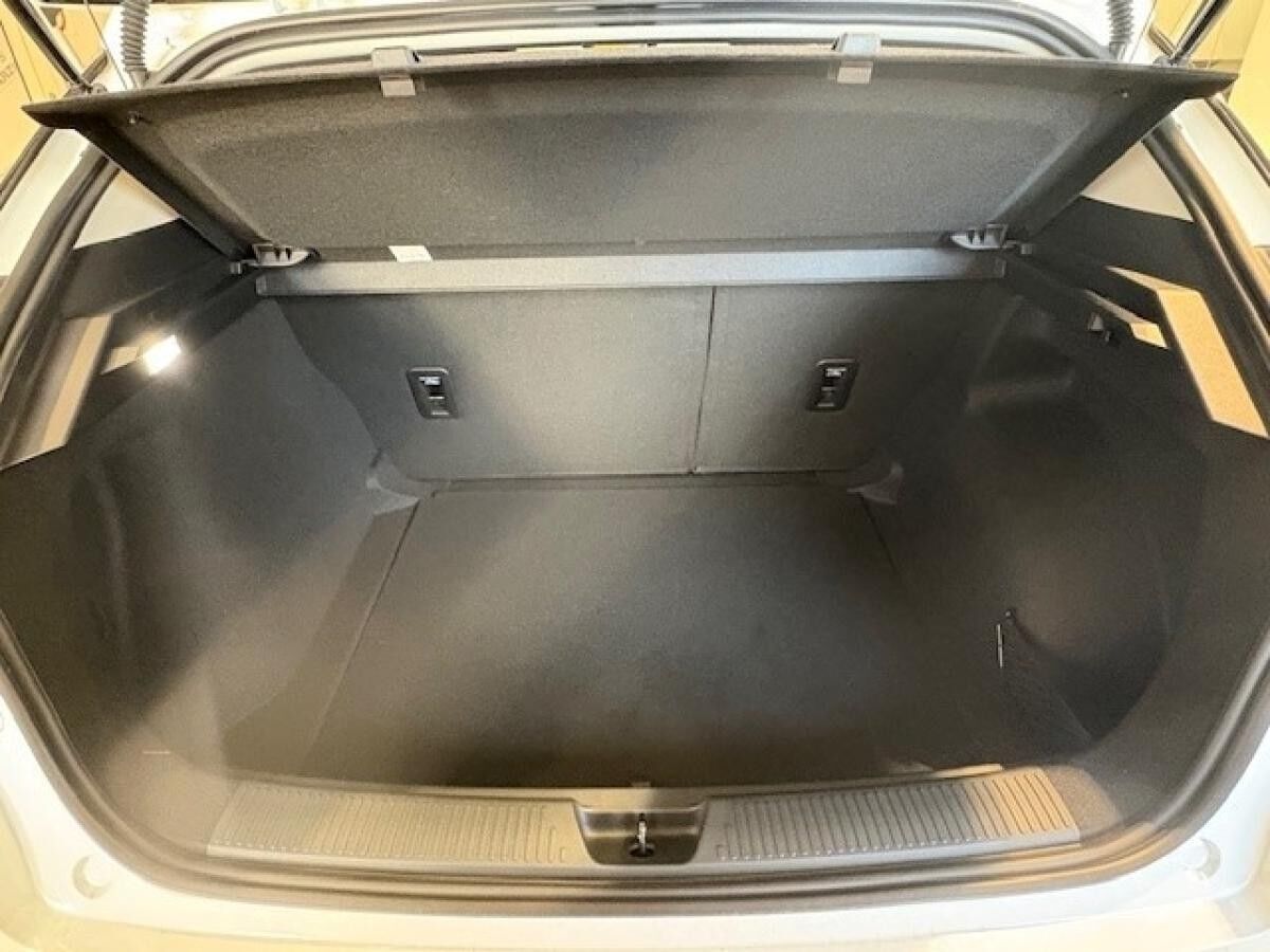 MG MG4 🔥 Standard 🔥 Navi 🔥 Rückfahrkamera 🔥 Lagerauto 🔥