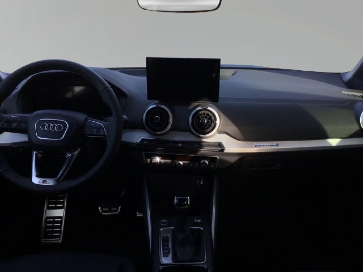 Audi Q2 S line 40 TFSI quattro 140(190) kW(PS) tronic