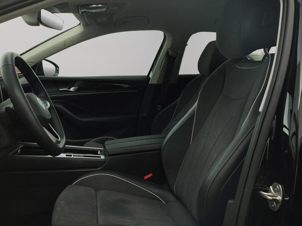 Volkswagen Passat Variant Business 2.0l TDI +AHK+AREAVIEW+WINTER+ Volkswagen Passat Variant Business 2.0l TDI +AHK+AREAVIEW+WINTER+